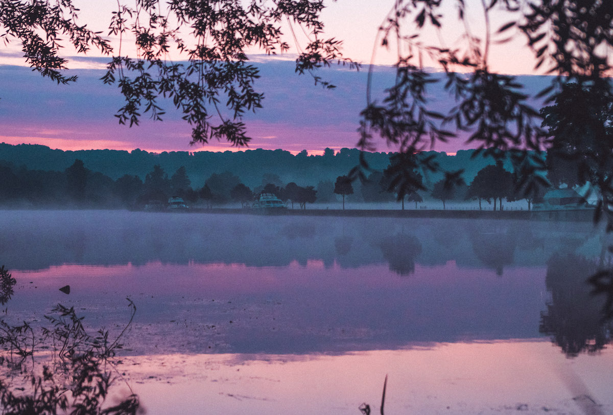 Enjoy the River Thames and walks into Henley